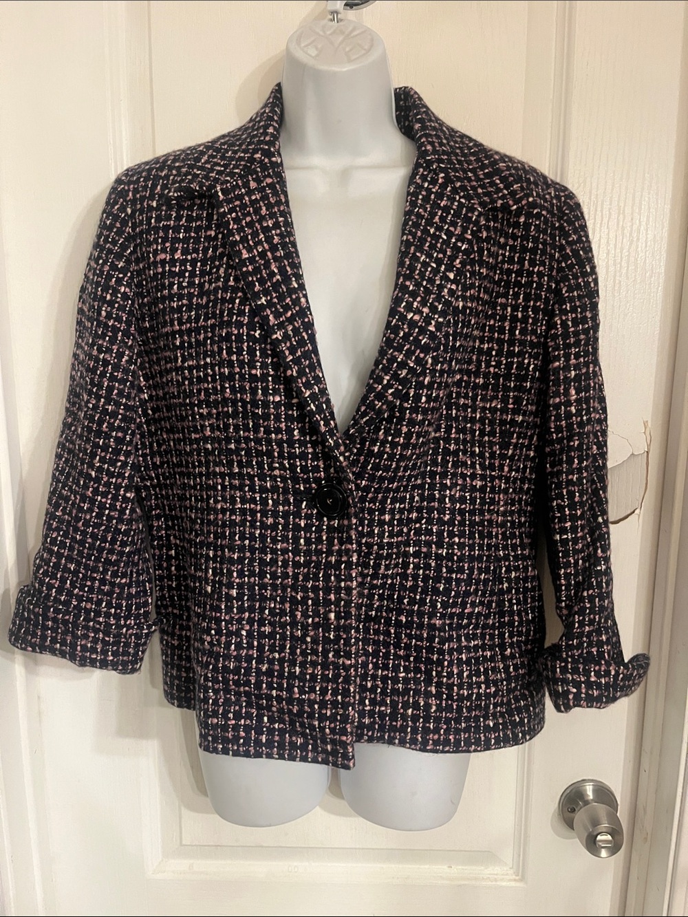 Jones New York Black and Pink Tweed Single-Button Blazer, size 10